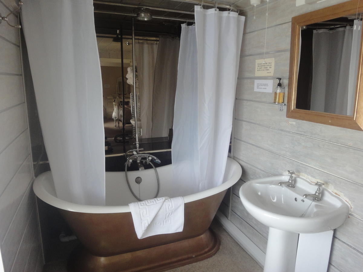 The Treebridge Hotel Nunthorpe Стая снимка